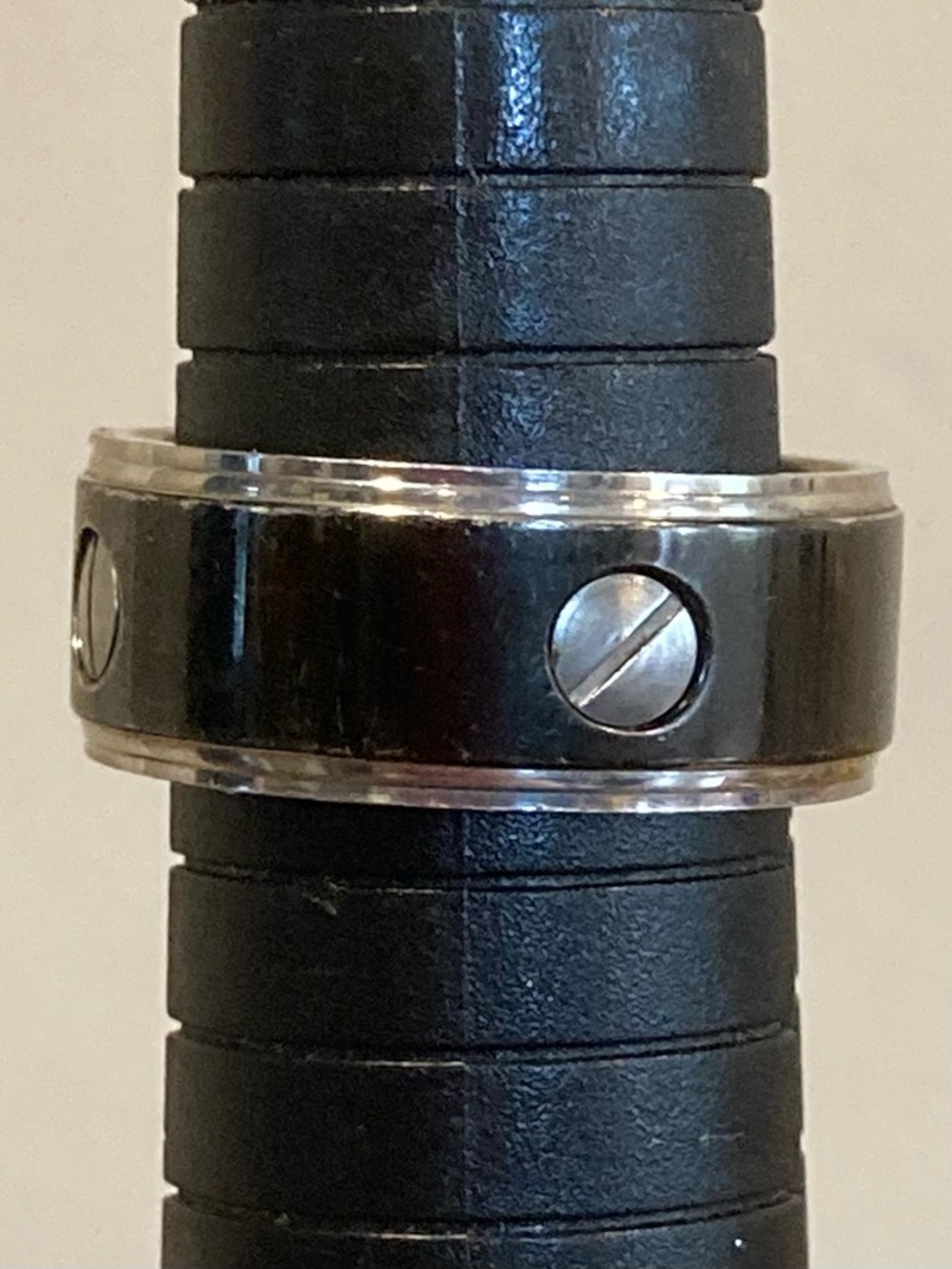 Aldo Black and Silver Screw Accent Men's Ring Size 8.5 - Picture 9 of 13